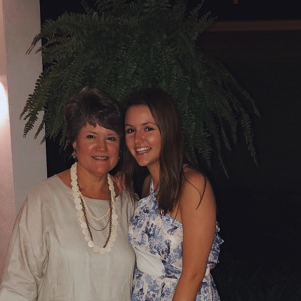 Meet your Posher, Crissie